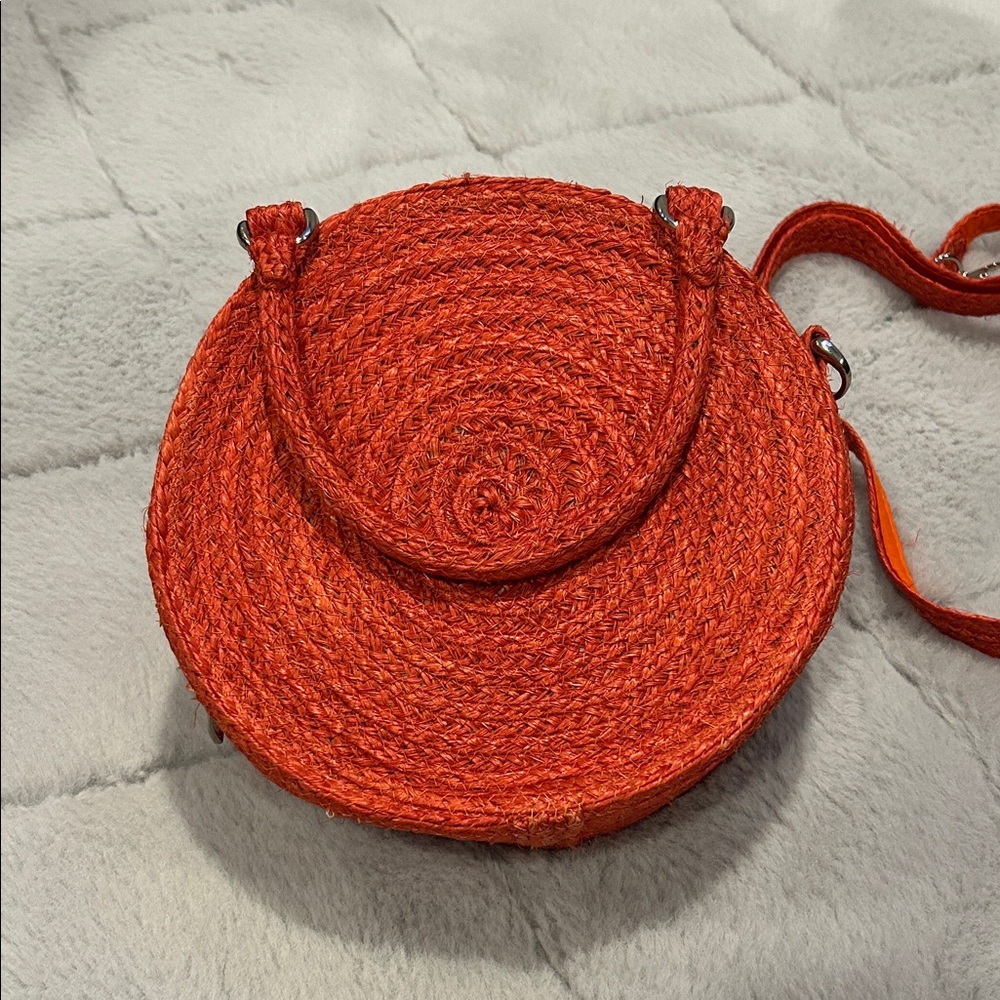 NWOT Round Woven Bag